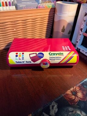 Caboodles Crayola  Take it Tote w/stickers - NEW